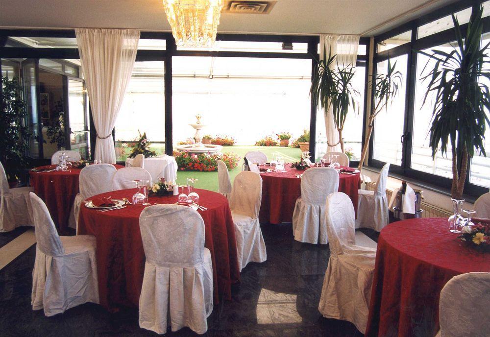 Hotel Esplanade 4*