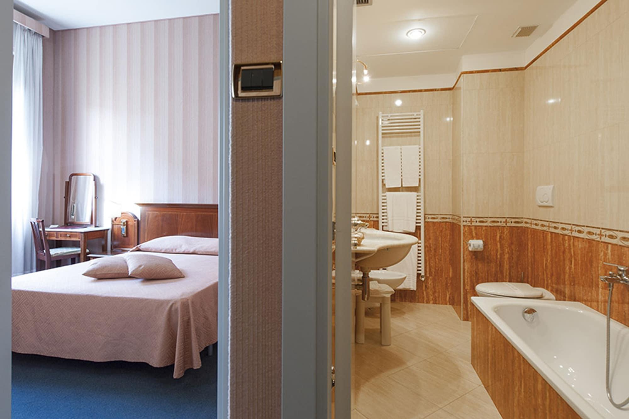 Hotel Esplanade 4*